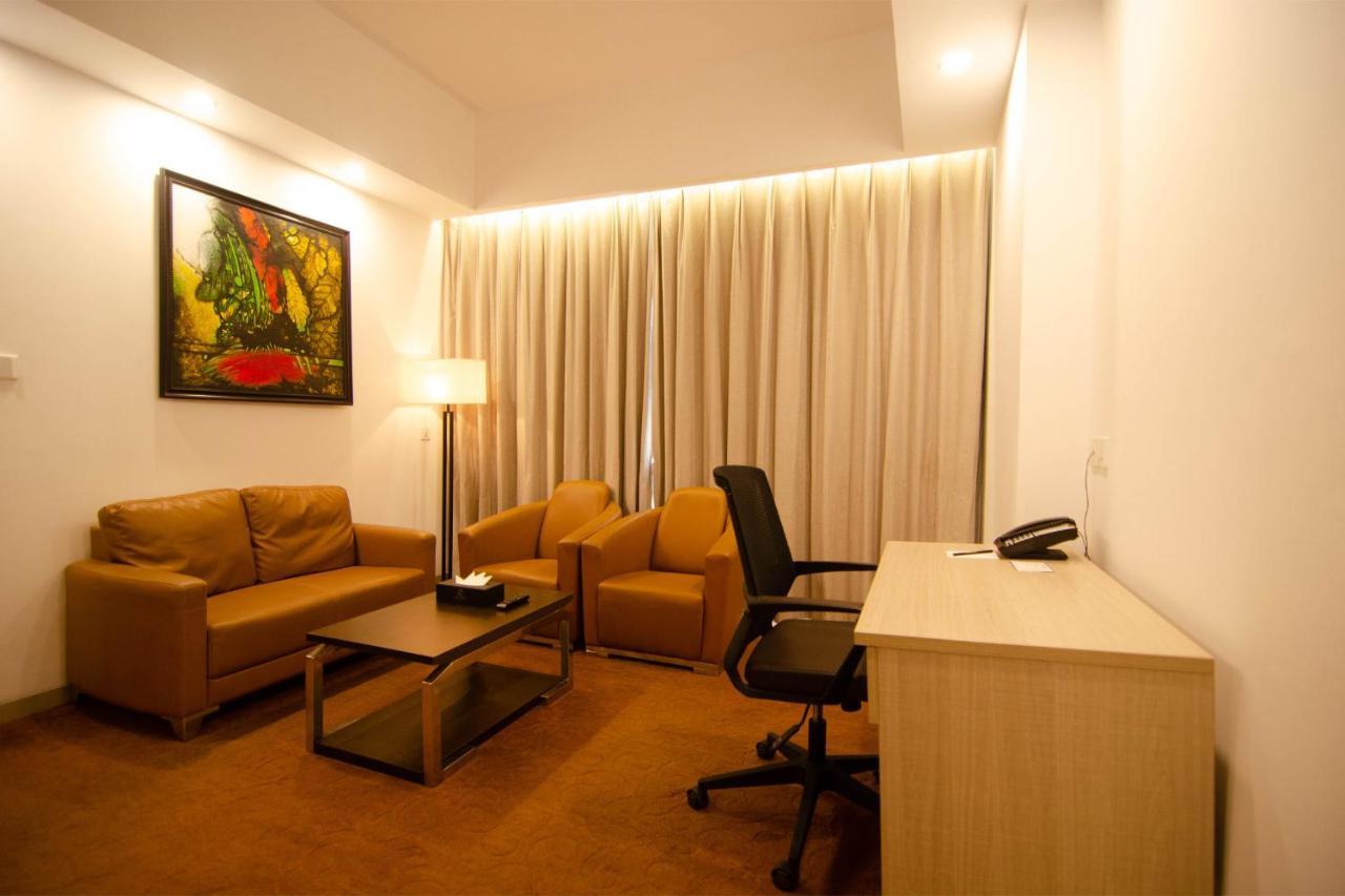 Best Western Sks Chattogram Chittagong Bagian luar foto